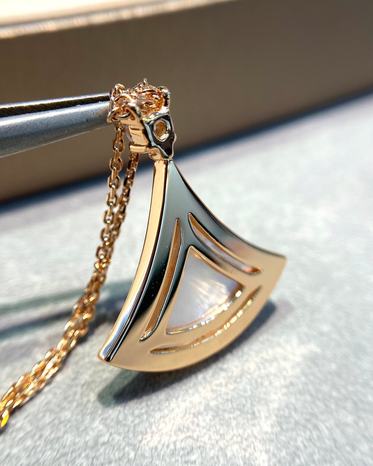 [Auream]DREAM MOP DIAMOND PAVED PINK GOLD NECKLACE