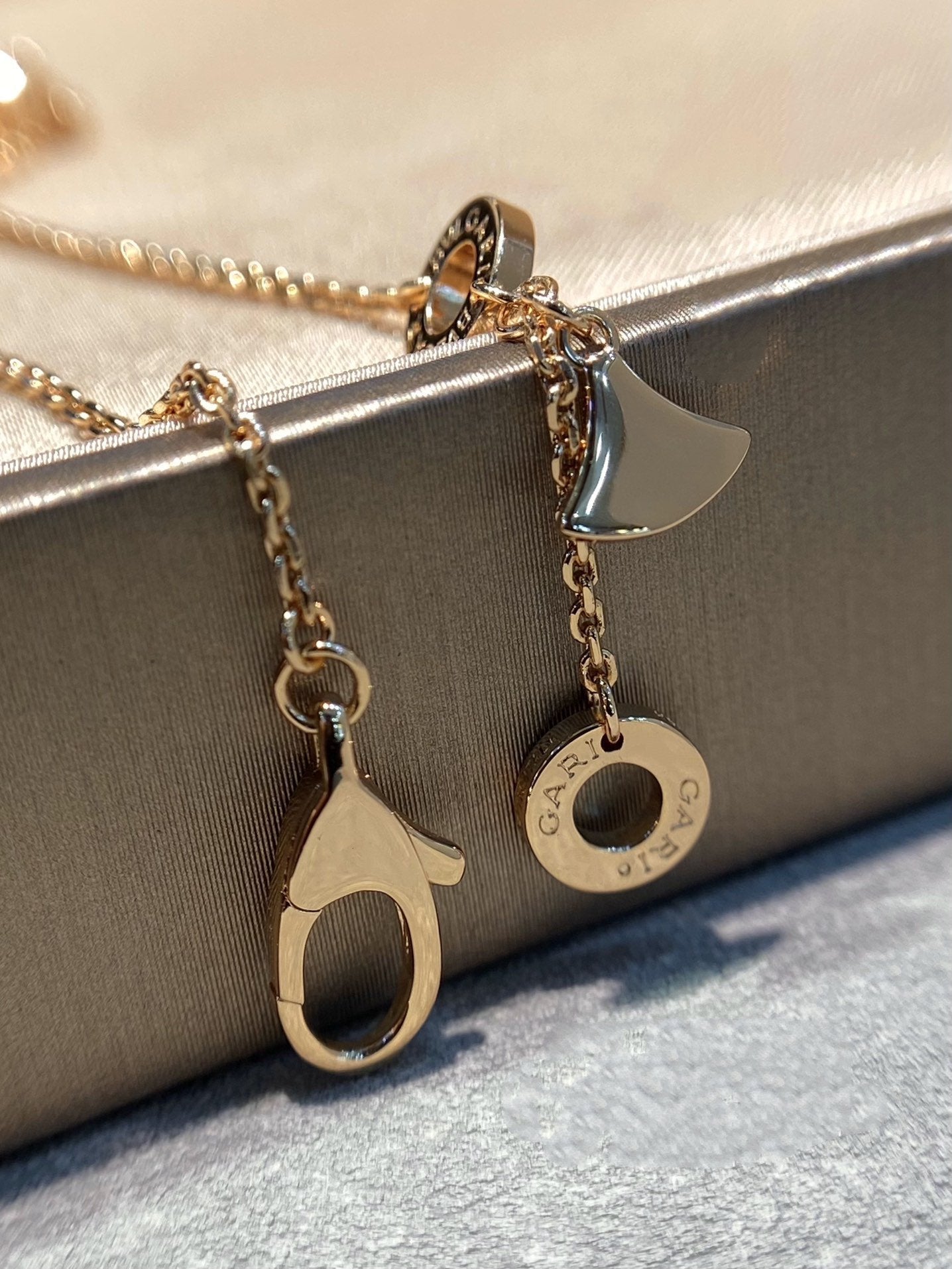 [Auream]DREAM MOP DIAMOND PAVED PINK GOLD NECKLACE