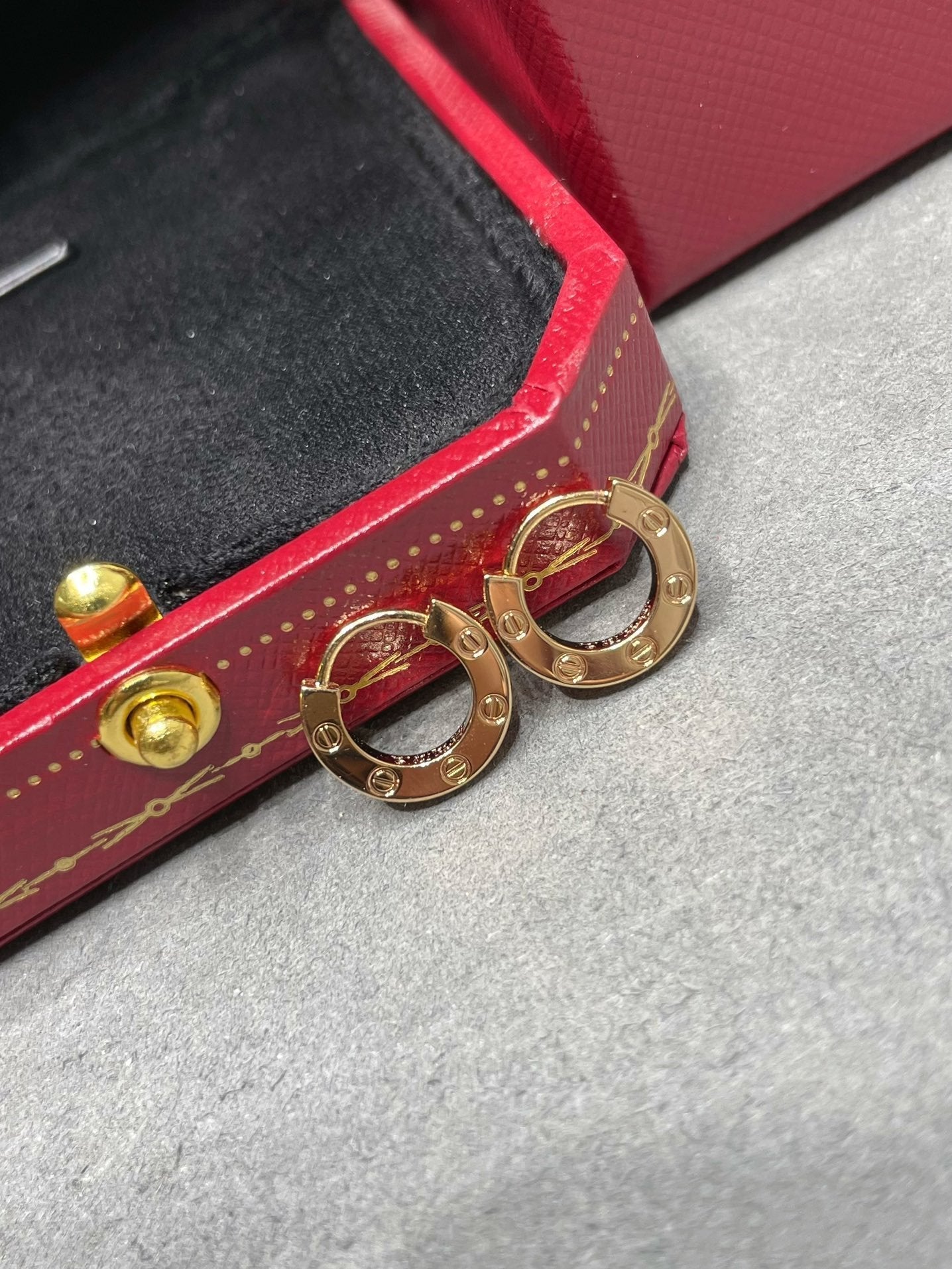 [Auream]LOVE MINI EARRINGS