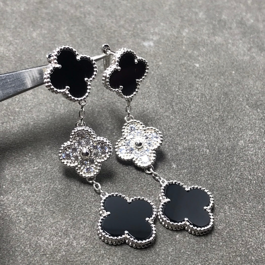 [Auream]CLOVER 3 MOTIF DIAMOND ONYX SILVER EARRINGS