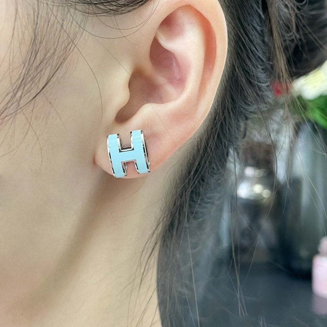 [Auream]POP H SKY BLUE STUD EARRINGS
