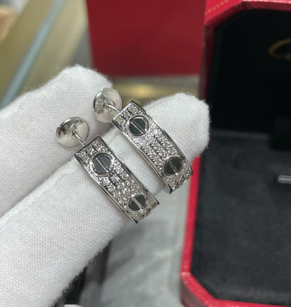 [Auream]LOVE CERAMIC DIAMOND PAVED SILVER EARRINGS
