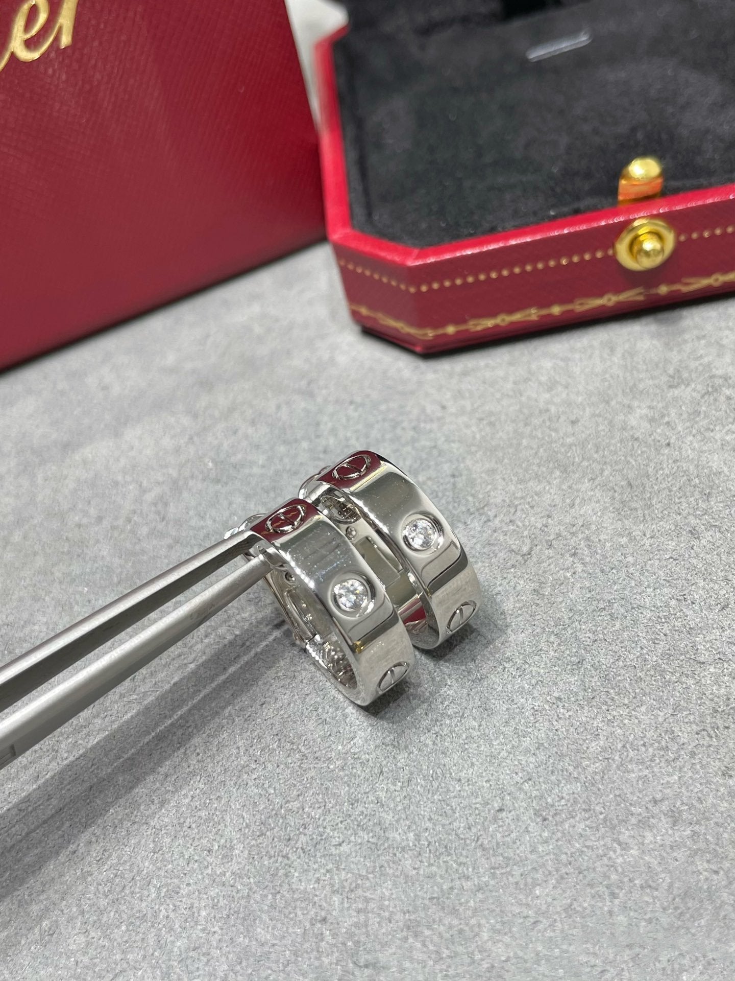 [Auream]LOVE 5.5MM 1 DIAMOND EARRINGS