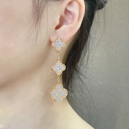 [Auream]CLOVER 3 MOTIFS DIAMOND PAVED ROSE GOLD EARRINGS