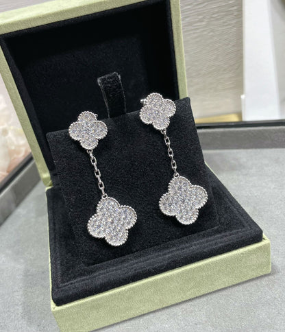 [Auream]CLOVER 2 MOTIFS DIAMOND PAVED SILVER EARRINGS