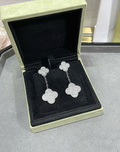 [Auream]CLOVER 2 MOTIFS DIAMOND PAVED SILVER EARRINGS