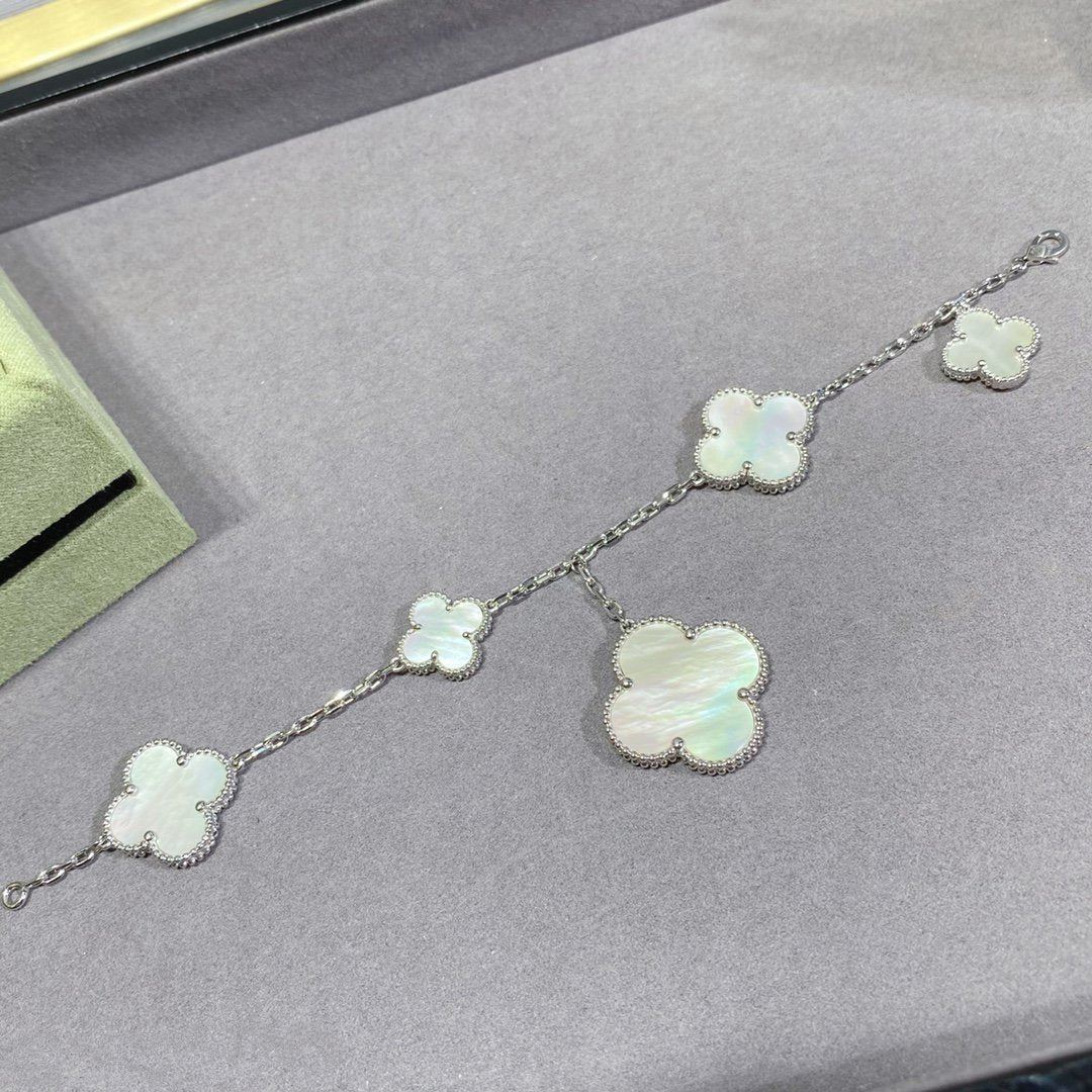 [Auream]CLOVER 5 MOTIF WHITE MOP SILVER BRACELET