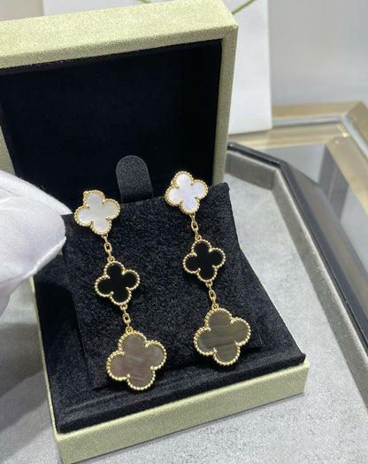 [Auream]CLOVER 3 MOTIF MOP ONYX DARK MOP PINK GOLD EARRINGS