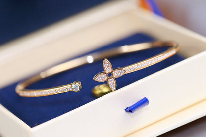 [Auream]IDYLLE PINK GOLD OPEN BRACELET DIAMOND PAVED