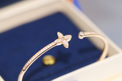[Auream]IDYLLE PINK GOLD OPEN BRACELET DIAMOND PAVED