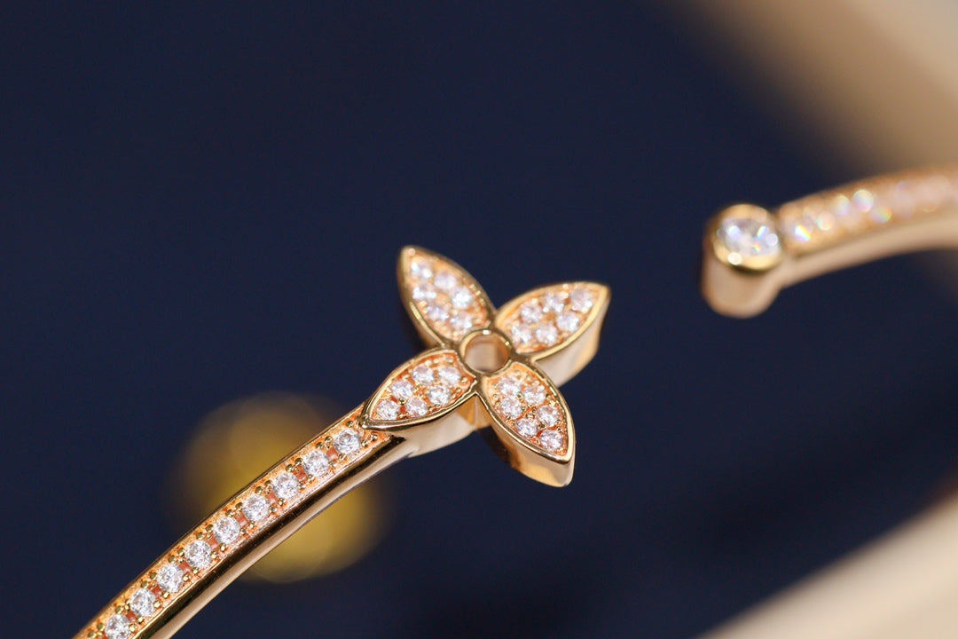 [Auream]IDYLLE PINK GOLD OPEN BRACELET DIAMOND PAVED