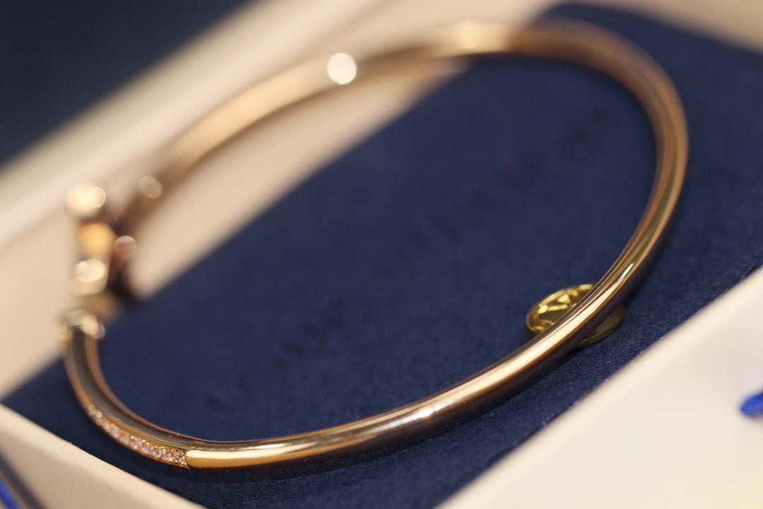 [Auream]IDYLLE PINK GOLD OPEN BRACELET DIAMOND PAVED