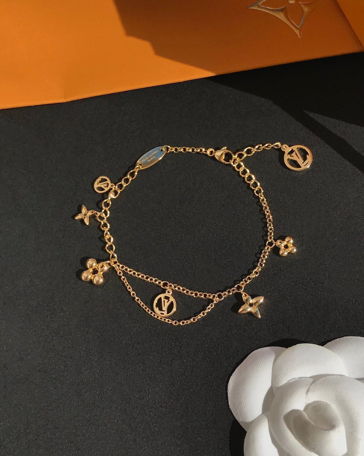 [Auream]BLOOMING PINK GOLD MOP BRACELET