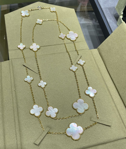 [Auream]CLOVER 16 MOTIF WHITE MOP GOLD NECKLACE