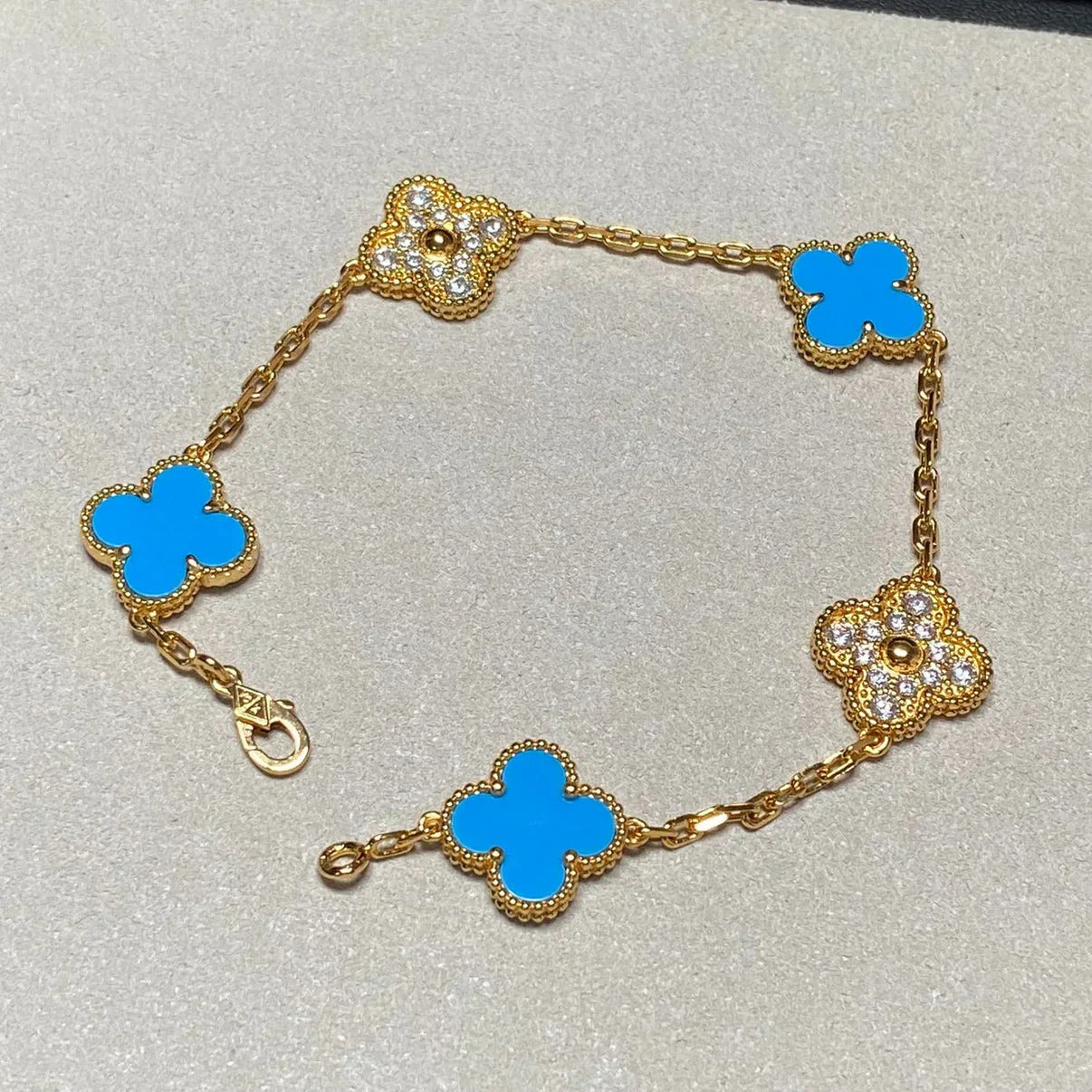 [Auream] CLOVER 5 MOTIF BLUE AGATE BRACELET COLLECTION