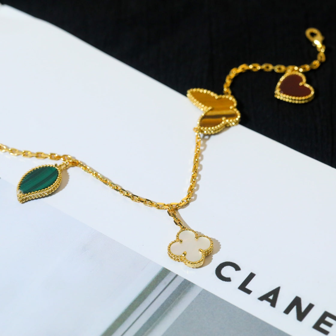 [Auream]LUCKY SPRING 5 MOTIF GOLD BRACELET