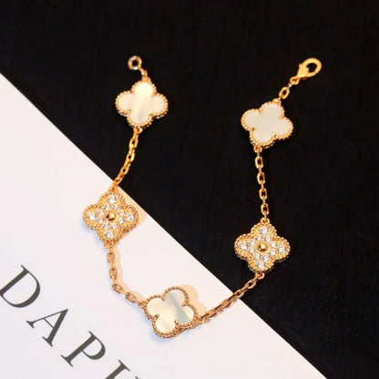 [Auream]CLOVER WHITE PEARL MOP 5 MOTIF BRACELET COLLECTION