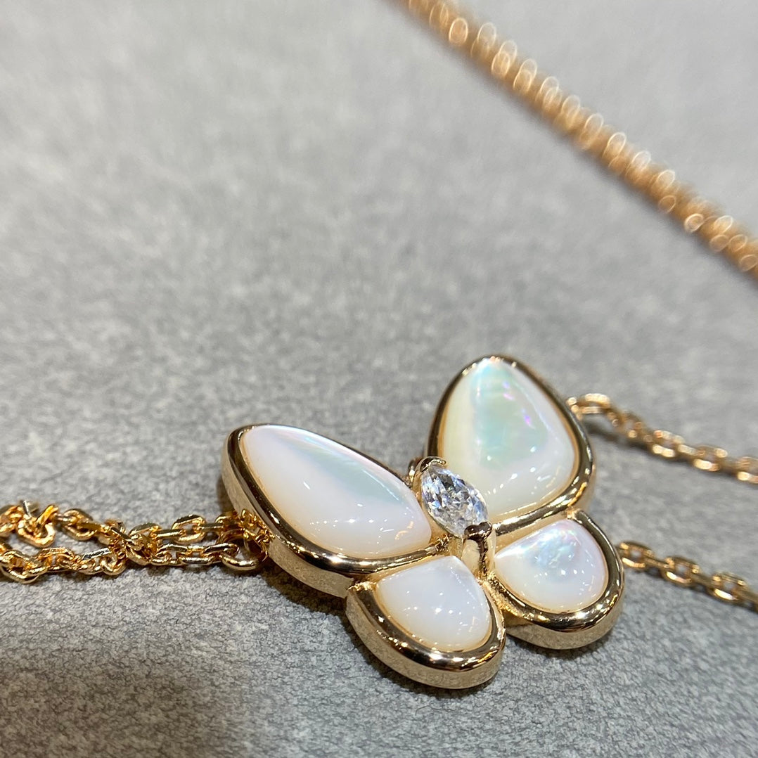 [Auream]BUTTERFLY MOP DIAMOND NECKLACE