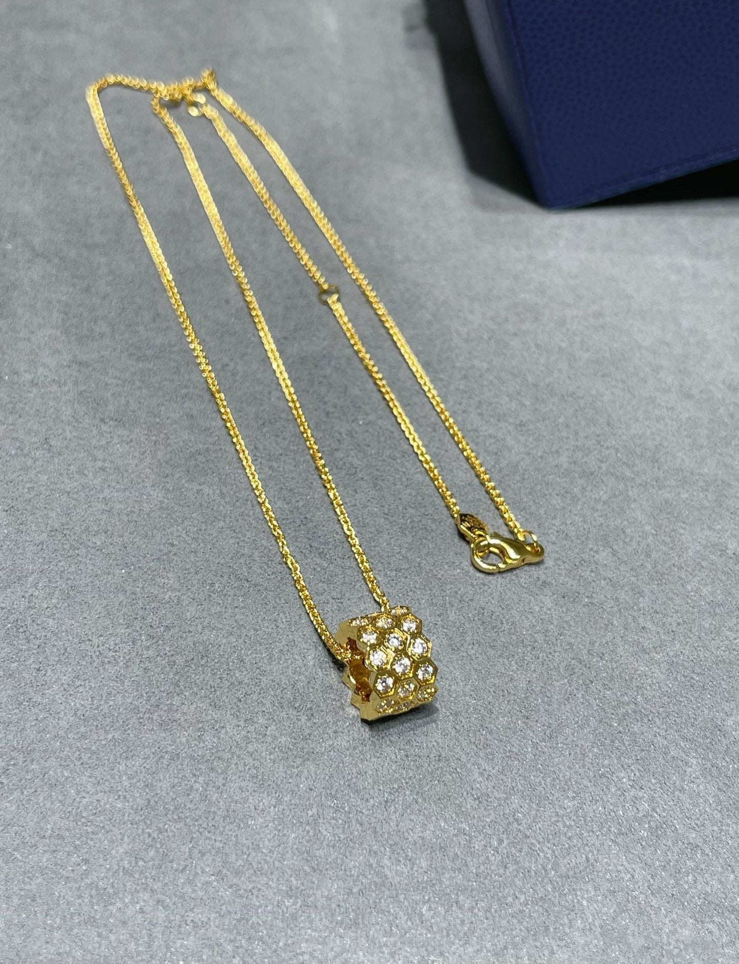 [Auream]BEE LOVE DIAMOND PAVED 3 ROW NECKLACE