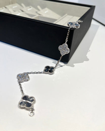 [Auream] CLOVER 5 MOTIF LASER BRACELET COLLECTION