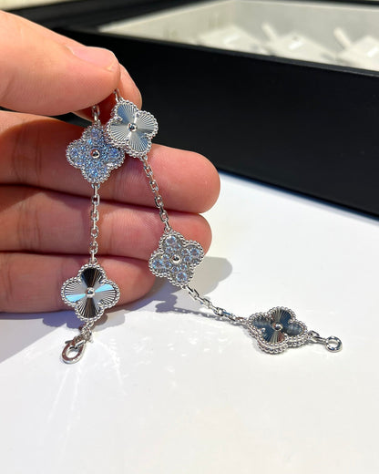 [Auream] CLOVER 5 MOTIF LASER BRACELET COLLECTION