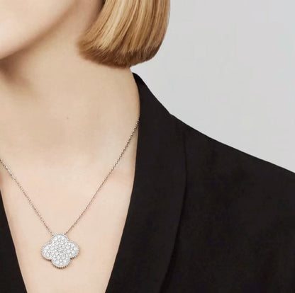 [Auream]CLOVER 25MM LARGE PENDANT DIAMOND PAVED SILVER NECKLACE