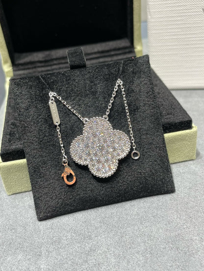[Auream]CLOVER 25MM LARGE PENDANT DIAMOND PAVED SILVER NECKLACE