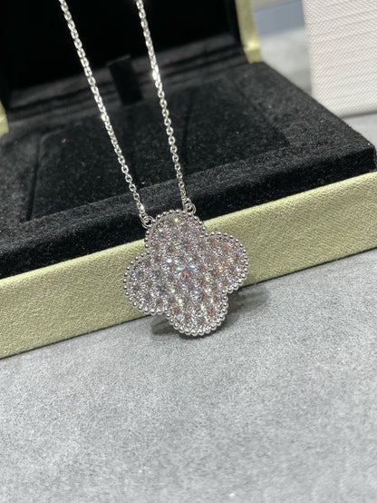 [Auream]CLOVER 25MM LARGE PENDANT DIAMOND PAVED SILVER NECKLACE