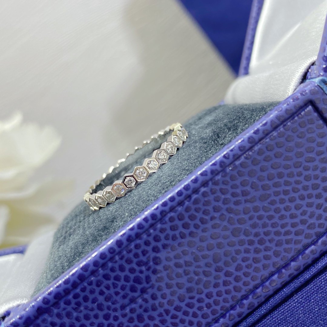 [Auream]BEE LOVE DIAMOND PAVED SMALL RING