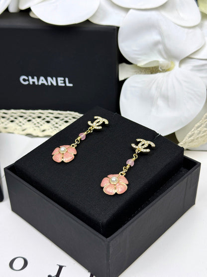[Auream]26C Pink Camellia Enamel Pendant with Double C Earrings