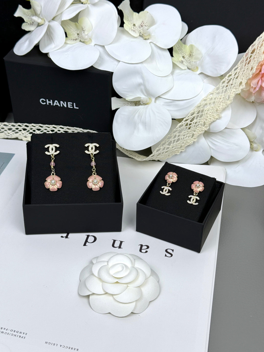 [Auream]26C Pink Camellia Enamel Pendant with Double C Earrings
