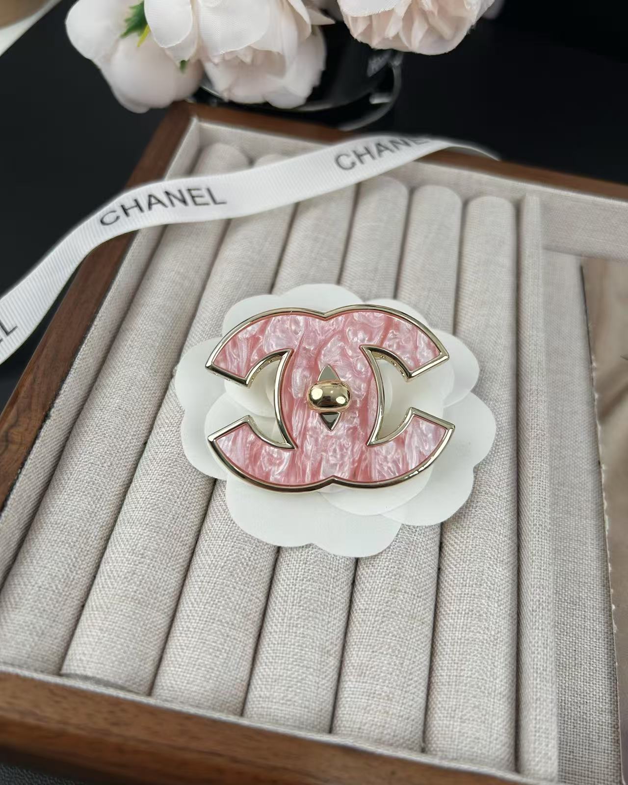 [Auream]Pink Resin Classic Brooch 5cm