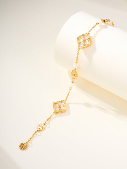 [Auream]B.C.L ENAMELED Three-Flower Bracelet（Trumpet)