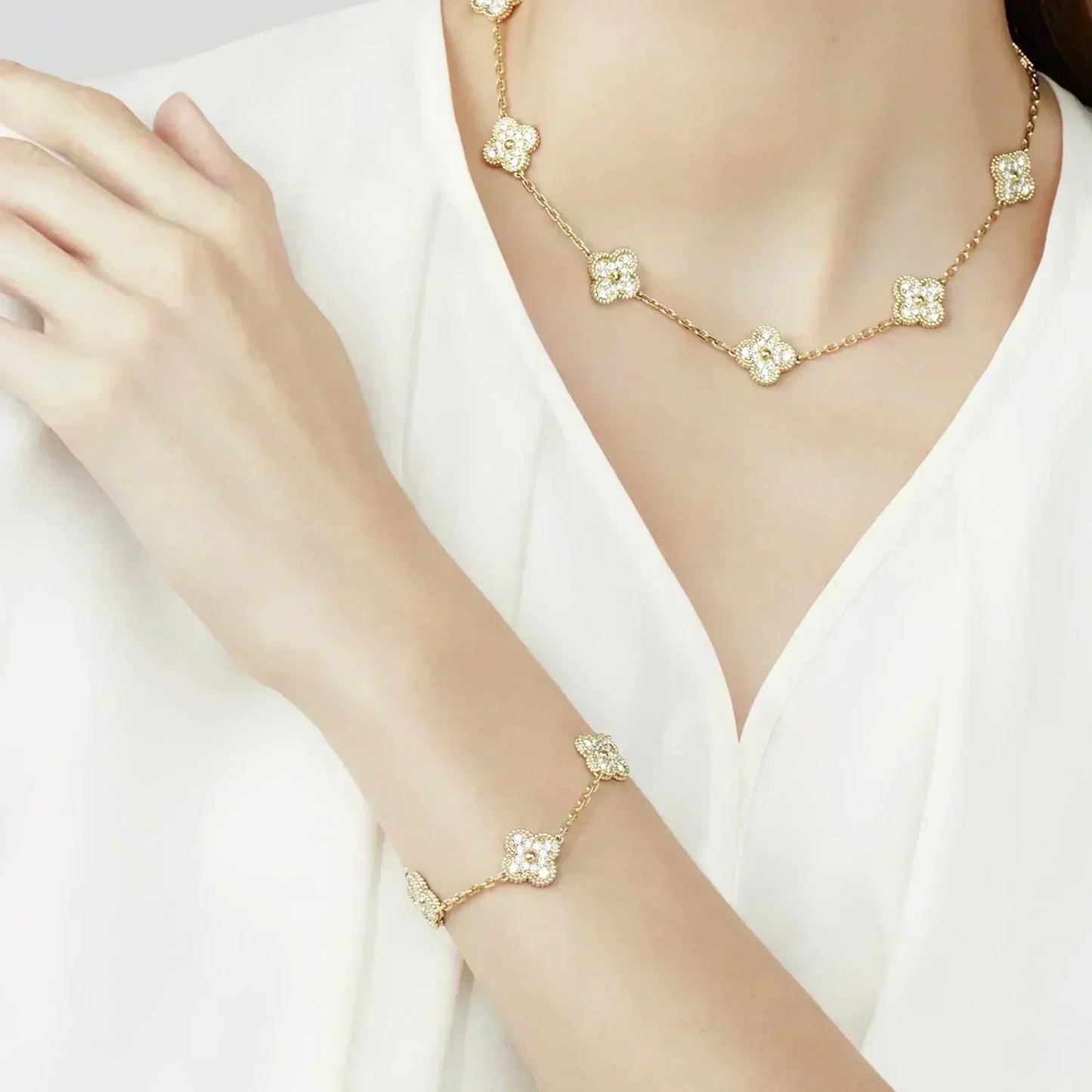 [Auream] CLOVER 5 MOTIF FULL DIAMOND BRACELET COLLECTION