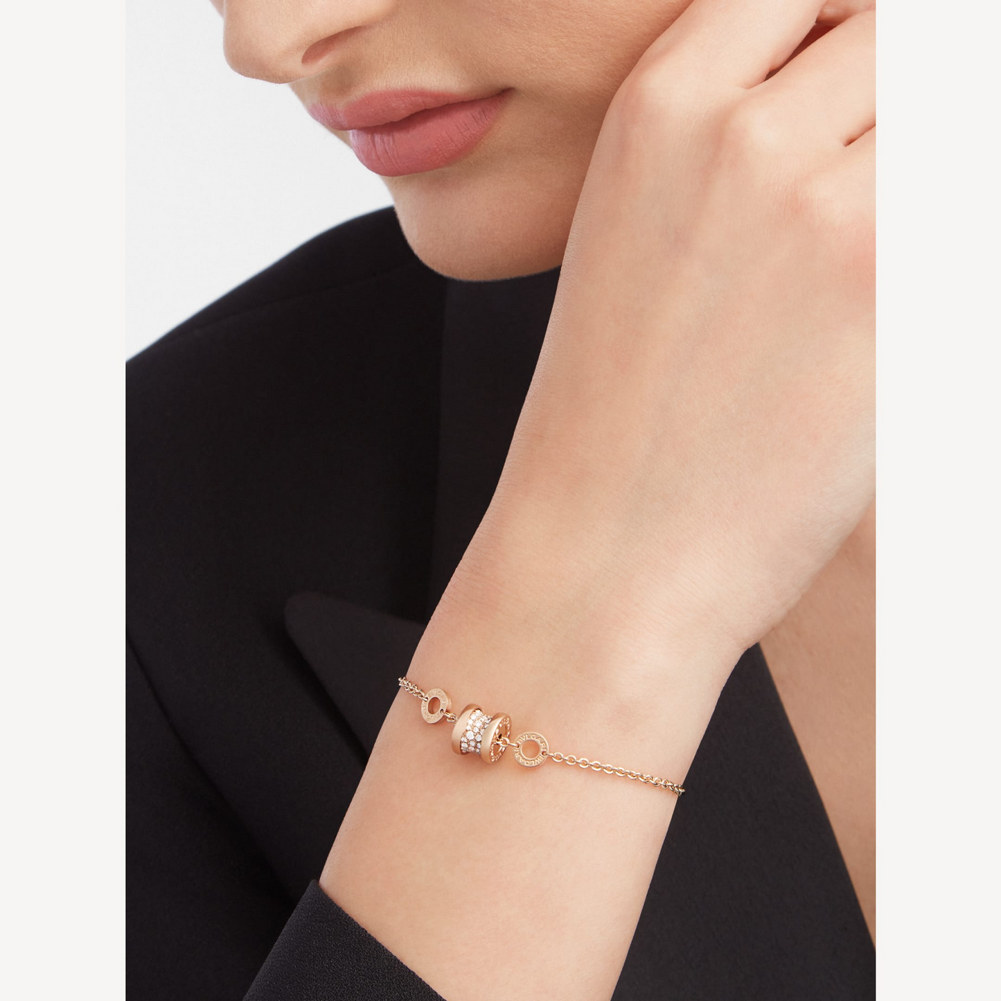 [Auream]ZERO 1 SOFT PINK GOLD WITH PAVED DIAMONDS ON THE SPIRAL BRACELET