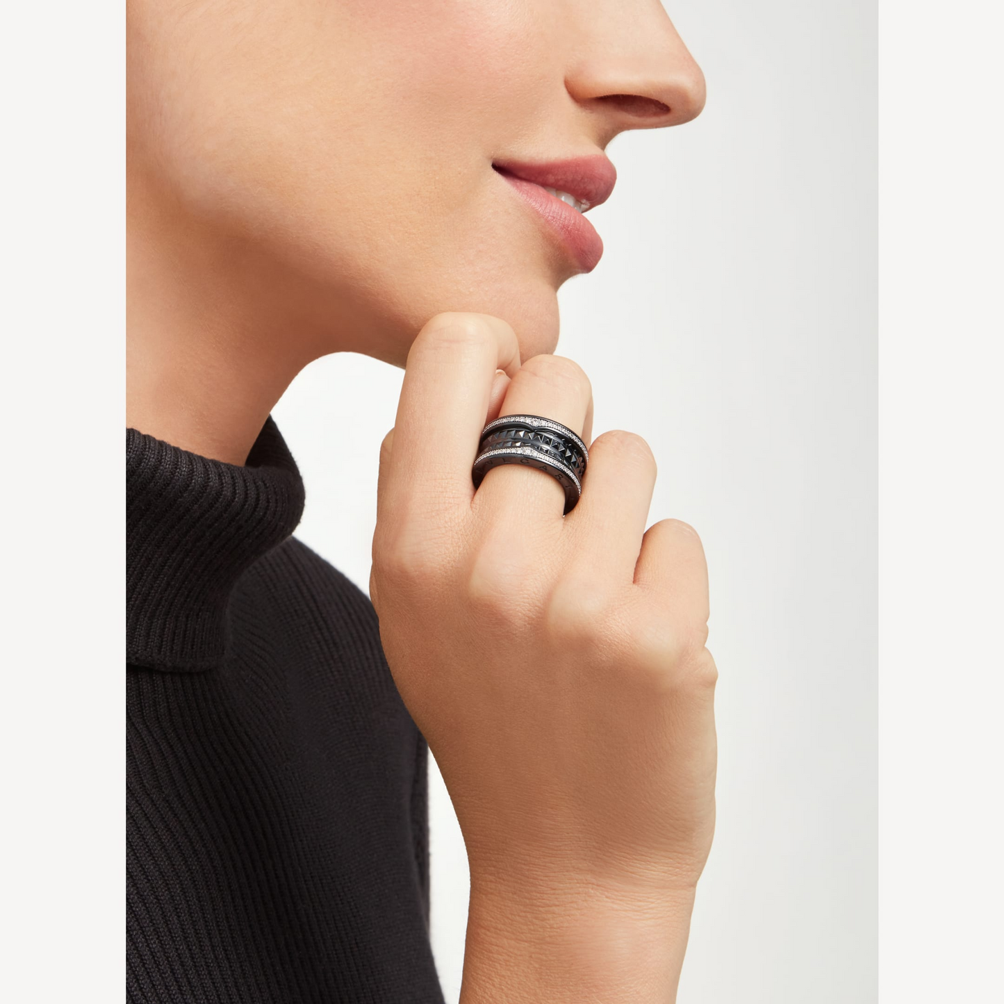 [Auream]ZERO 1 ROCK FOUR-BAND BLACK CERAMIC WITH STUDDED SPIRAL AND PAVED DIAMONDS RING