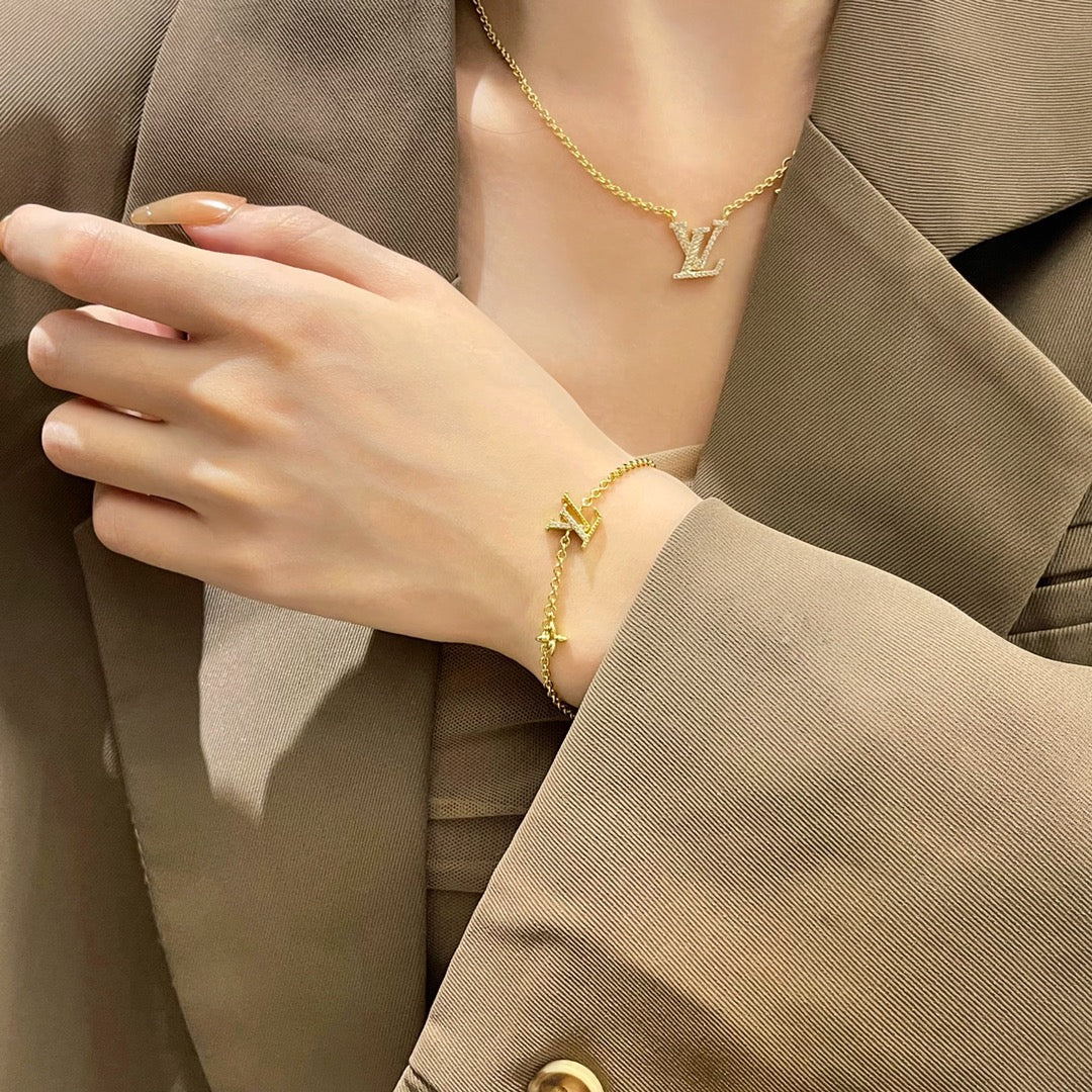 [Auream]LOGO STAR MOTIF GOLD BRACELET