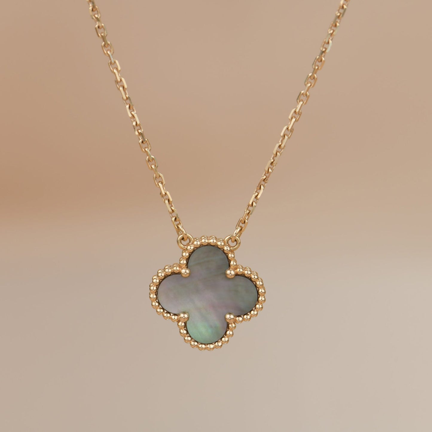 [Auream]CLOVER 15MM  GRAY MOTHER OF PEARL NECKLACE