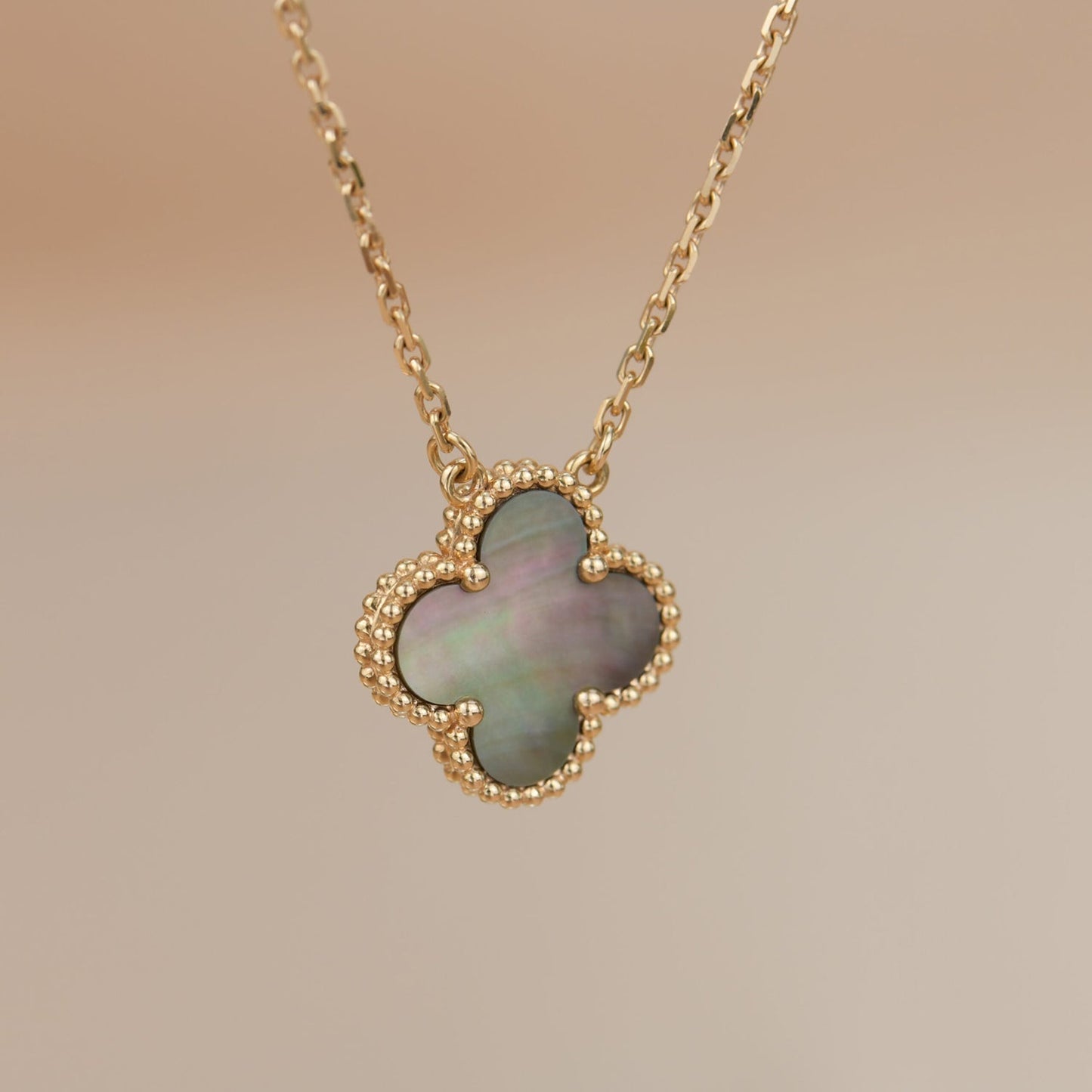 [Auream]CLOVER 15MM  GRAY MOTHER OF PEARL NECKLACE