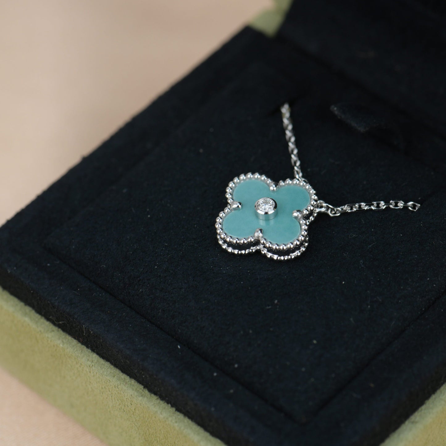 [Auream]CLOVER 15MM DIAMOND SVRES PORCELAIN  NECKLACE SILVER