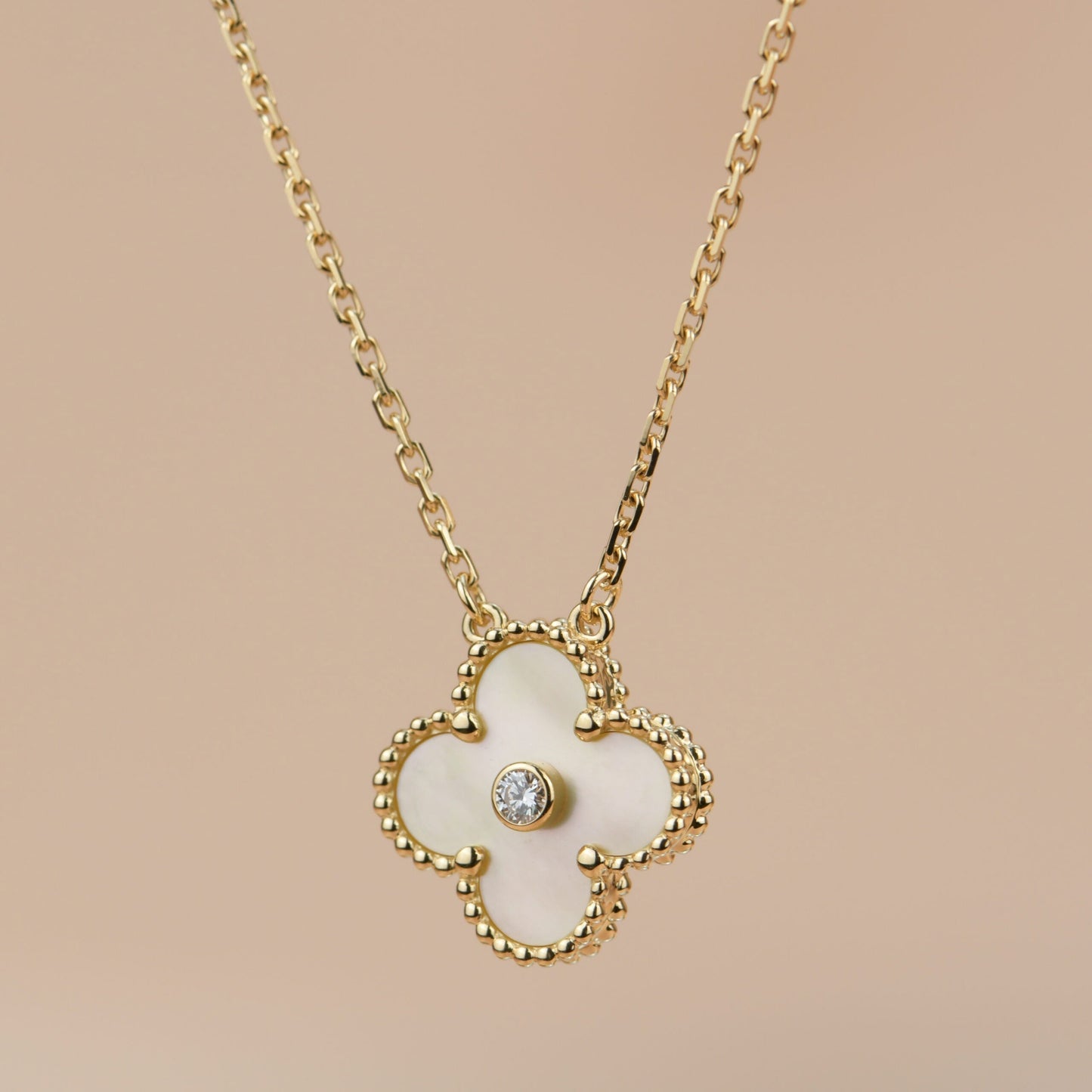 [Auream]CLOVER 15MM DIAMOND GOLD MOTHER OF PEARL NECKLACE