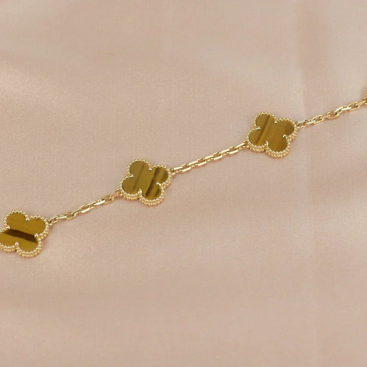 [Auream] CLOVER 5 MOTIFS TIGER EYE BRACELET COLLECTION