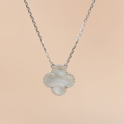 [Auream]CLOVER  15MM WHITE MOTHER-OF-PEARL SILVER