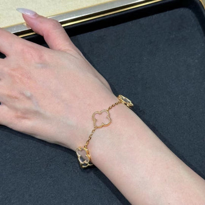 [Auream]CLOVER 5 MOTIF ROCK CRYSTAL BRACELET