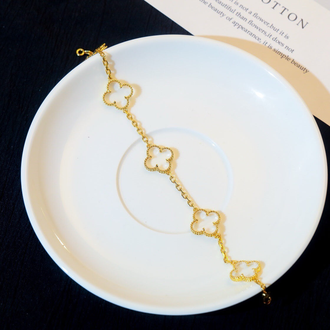 [Auream]CLOVER 5 MOTIF ROCK CRYSTAL BRACELET