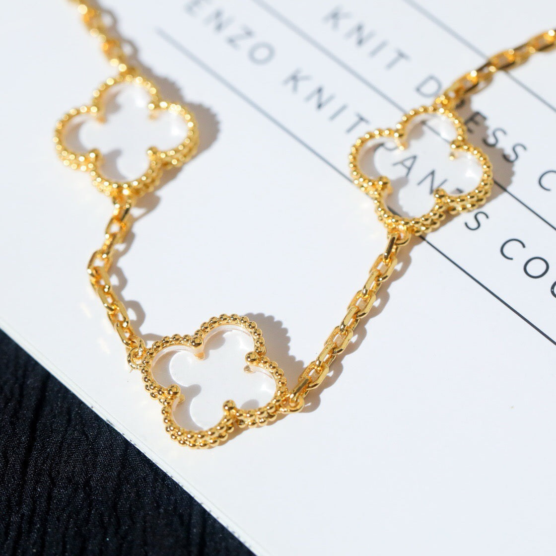 [Auream]CLOVER 5 MOTIF ROCK CRYSTAL BRACELET