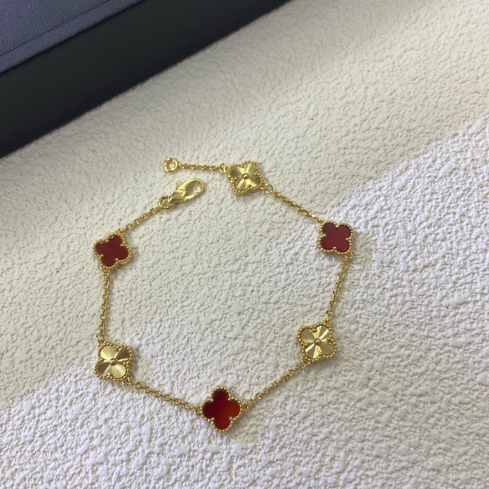 [Auream]CLOVER 6 MOTIF RED AGATE LASER BRACELET
