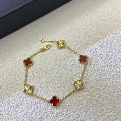 [Auream]CLOVER 6 MOTIF RED AGATE LASER BRACELET