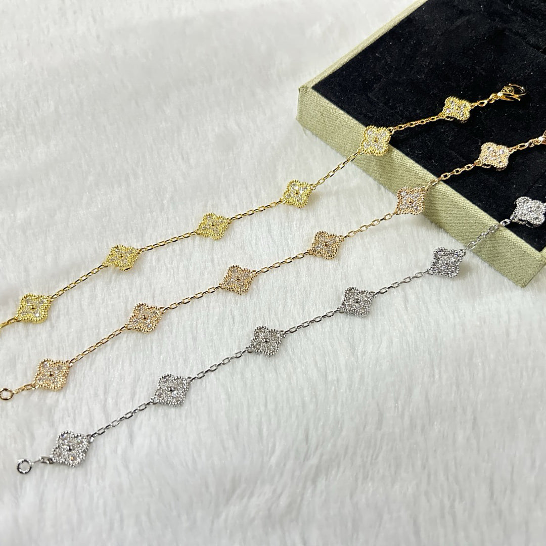 [Auream]CLOVER 6 MOTIF DIAMOND BRACELET