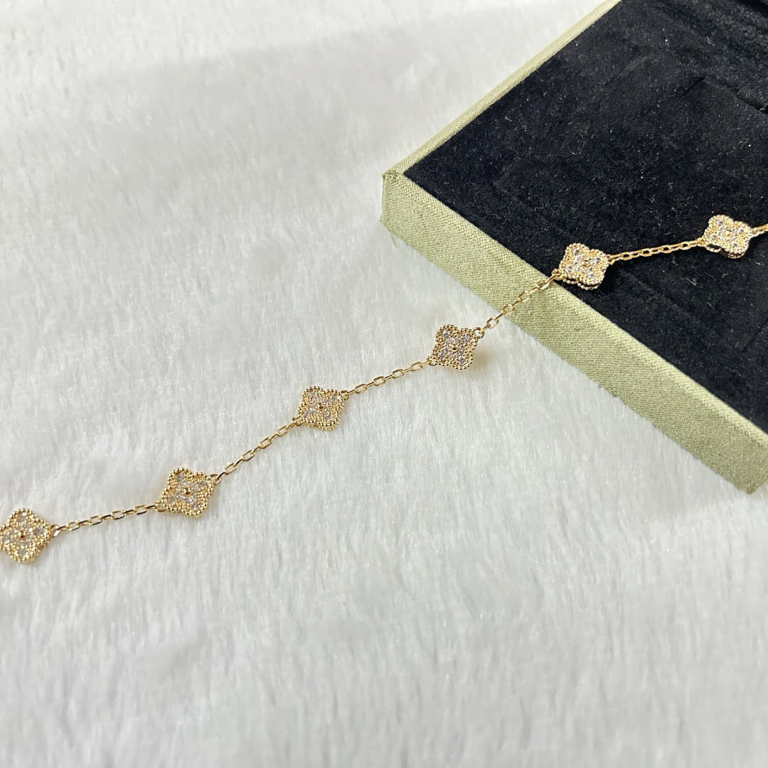 [Auream]CLOVER 6 MOTIF DIAMOND BRACELET